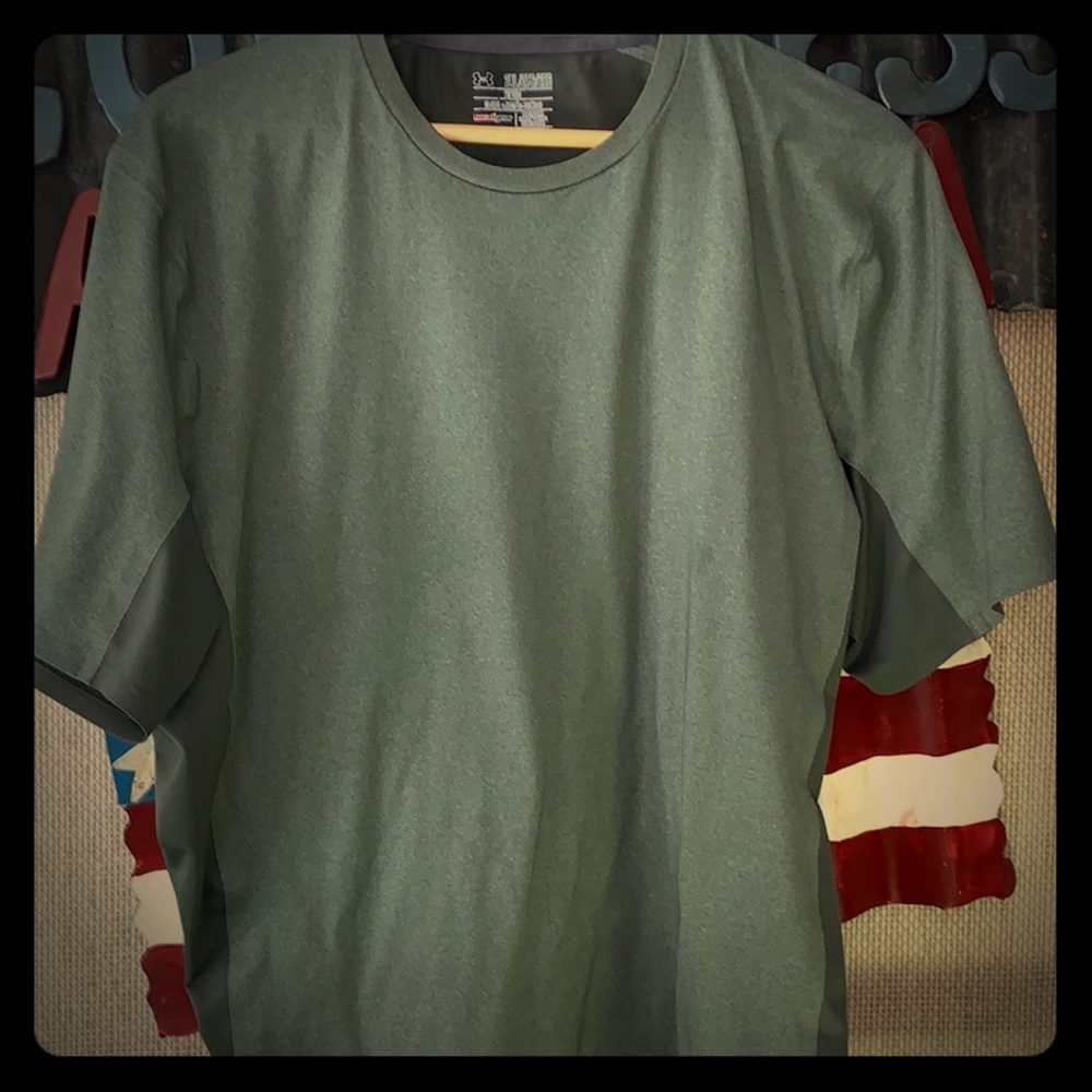 Under Armour SS fitted T